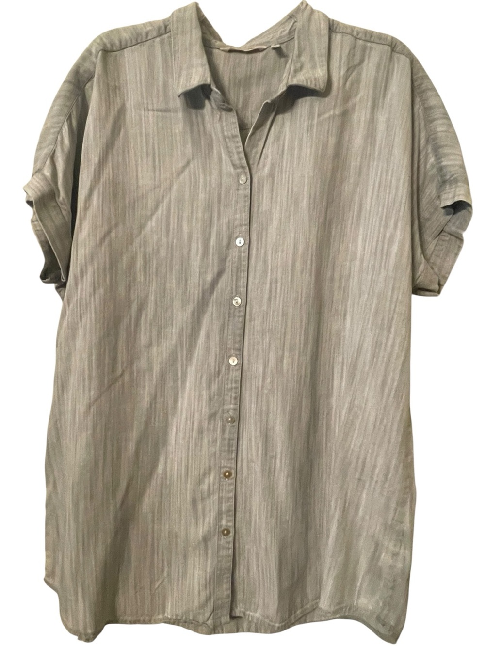 Soft Surroundings Je Veux Tencel Button Down Short Sleeve Light Grey Wash Size L